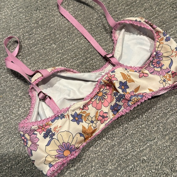 Spell Pink and Cream Floral Bra Intimates size small - Picture 3 of 3